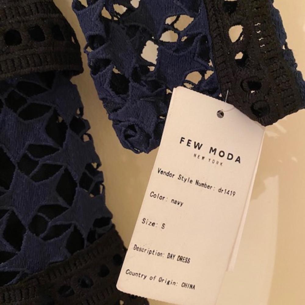 Few Moda A-Line Star-Lace Layered Dress